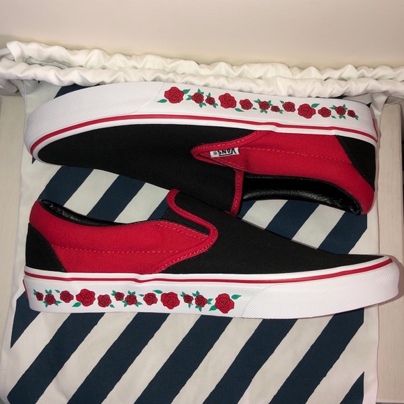 NEW🌹9.5 VANS Red Roses Asher Slip In🌹W9.5/M8/UK7 Custom - Picture 1 of 7